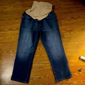 Women’s Maternity Denim Capris